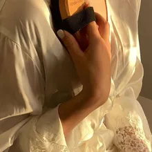 Moleculla beauty ritual detail